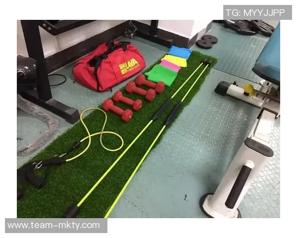 四川教练组集体罢工球员自发训练并将于周五前往青岛体测 四川教练组集体罢工球员自发训练并将于周五前往青岛体测